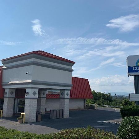 Days Inn By Wyndham Harrisonburg Bagian luar foto