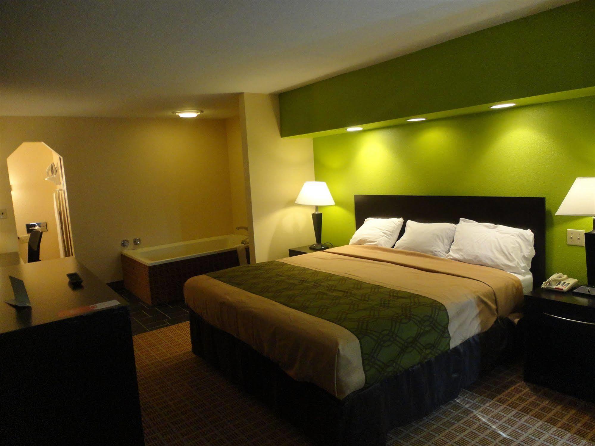 Days Inn By Wyndham Harrisonburg Bagian luar foto