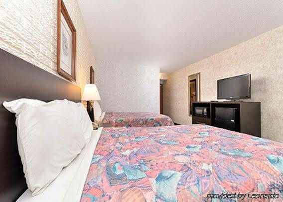 Days Inn By Wyndham Harrisonburg Bagian luar foto